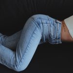 How To Style Straight-Leg Jeans (How-To Guide & Style Tips)