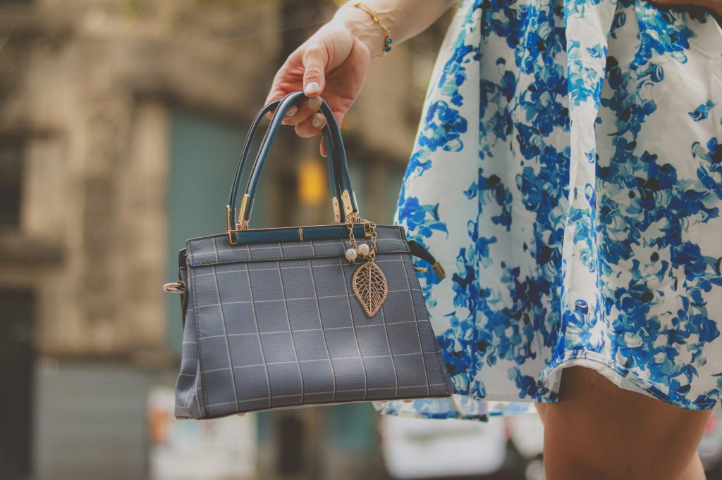 What Is A Kelly Bag (Meaning, History, Types & Style Guide)
