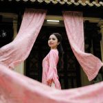 What Is A Saree (Meaning, History, Types & Style Guide)